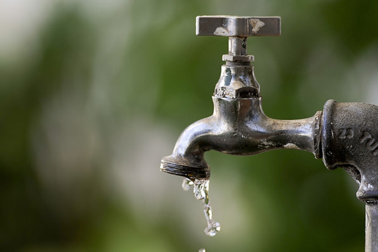 Abastecimento de água deve ser normalizado durante a madrugada em três bairros