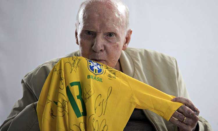 Seleção brasileira vai homenagear Zagallo em amistoso neste sábado