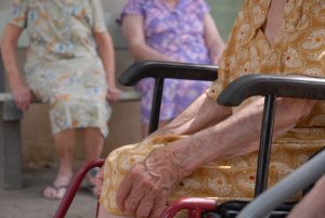 Obra sobre saúde mental da pessoa idosa em isolamento na pandemia será lançada neste ano