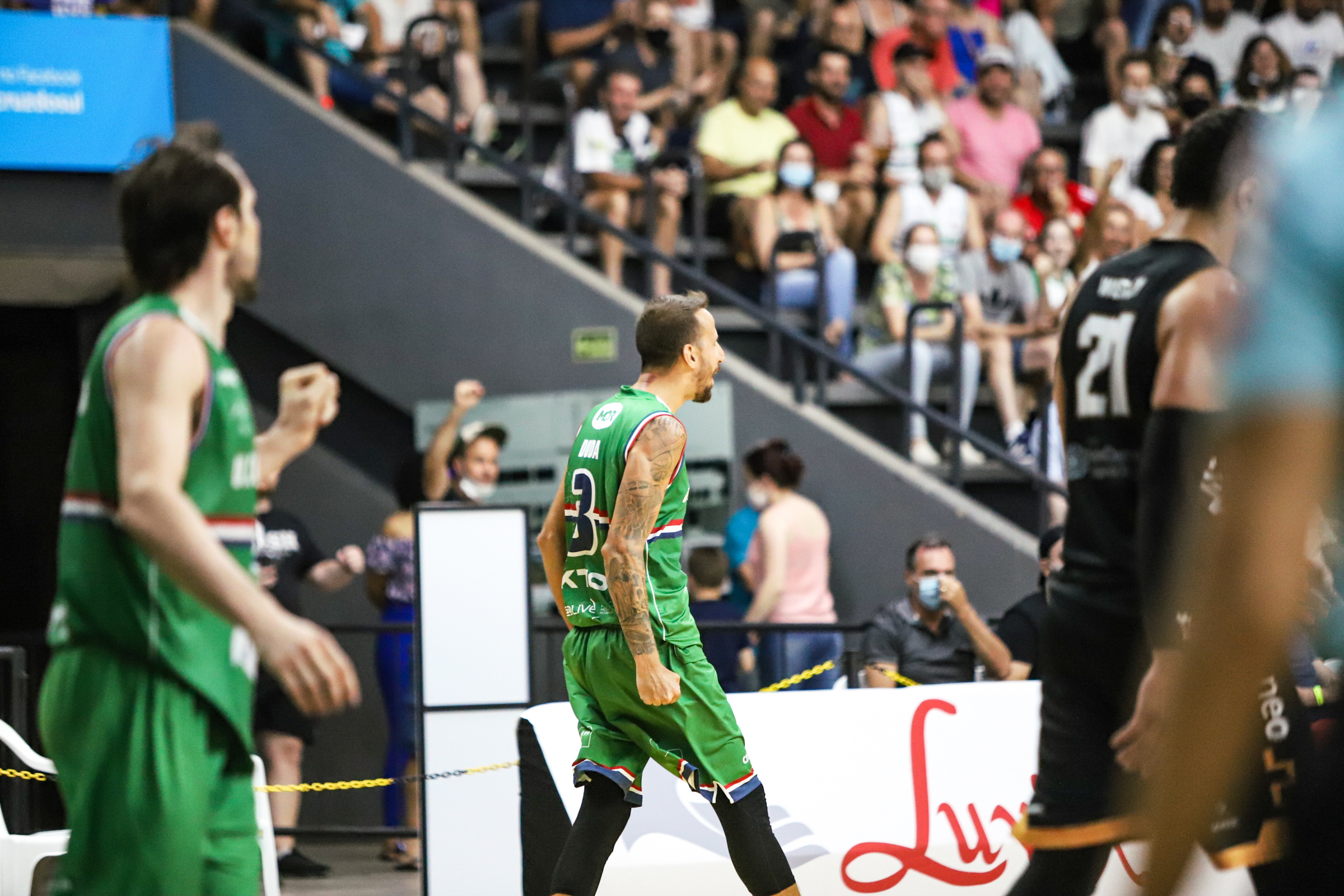 Corinthians vira para cima do Pato e vence a segunda consecutiva no Novo  Basquete Brasil