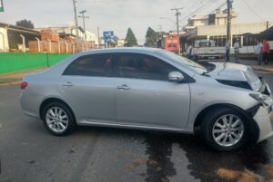 Corolla foi um dos veículos envolvidos no acidente