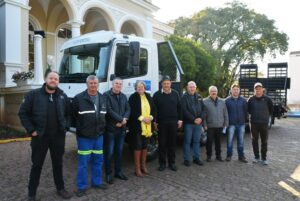 Caminhão foi entregue nessa sexta-feira