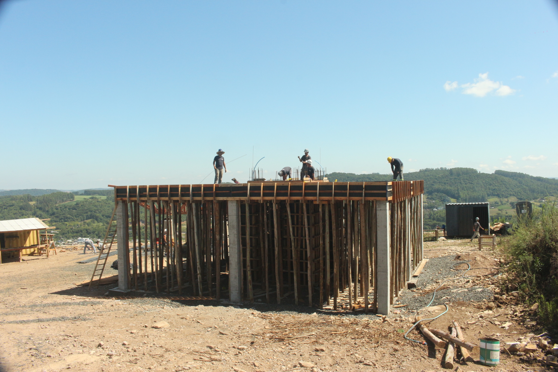 Cristo Acolhedor deve ser inaugurado em julho em Sobradinho; veja  comparativo de altura das estátuas - Jornal Força do Vale