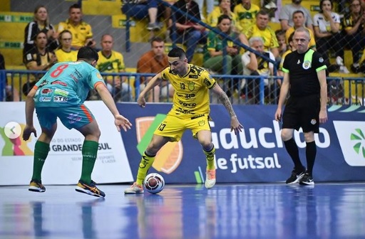 Assoeva bate Joinville nos pênaltis e vai à semifinal da Liga Futsal - ESPN