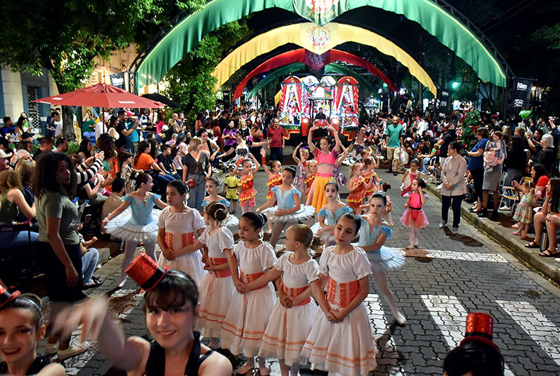 Público vai ter nova chance de apreciar apresentação com cerca de 500 figurantes; Christkindfest
