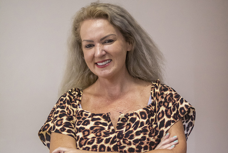 Josi Schmitz: das bandas de baile à canção com Os Atuais