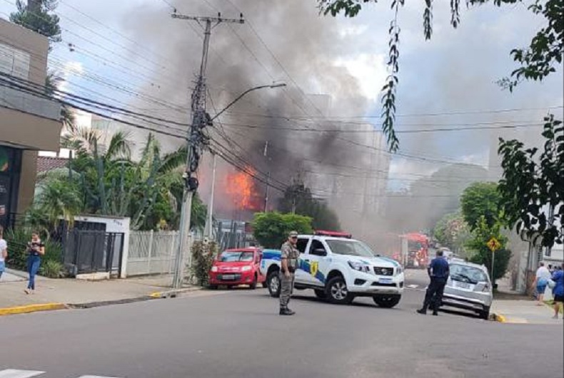 Incêndio Restaurante Mafalda - Santa Cruz