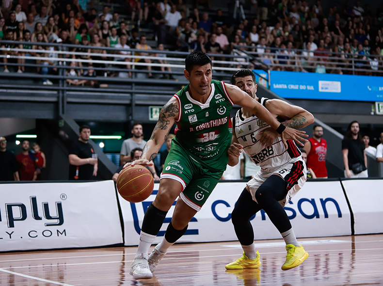 União Corinthians é superado pelo líder do NBB