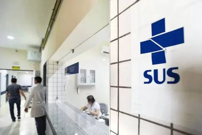 Sancionada lei que define revisão de pagamento de serviços do SUS