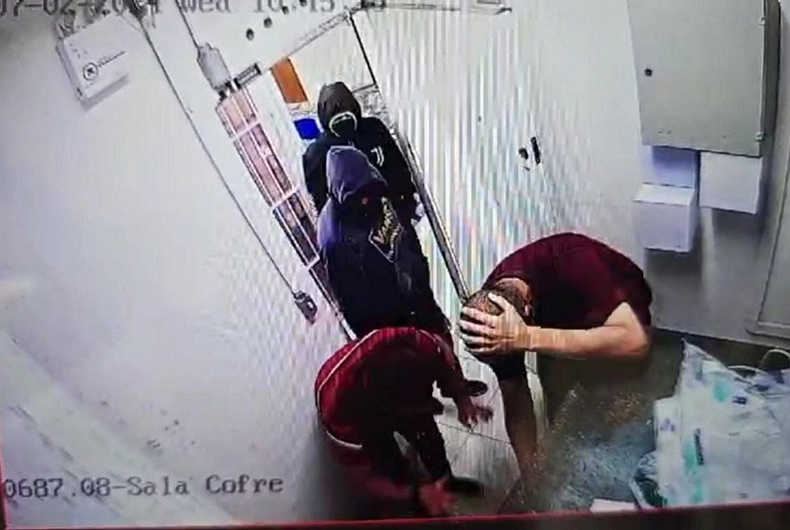 “Não há indicativo de que seja uma quadrilha especializada”, diz delegada do Deic sobre bando que assaltou banco