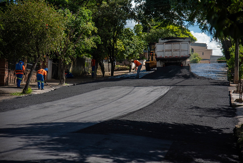 Concluída primeira etapa da pavimentação na Rua Rodolfo Binz