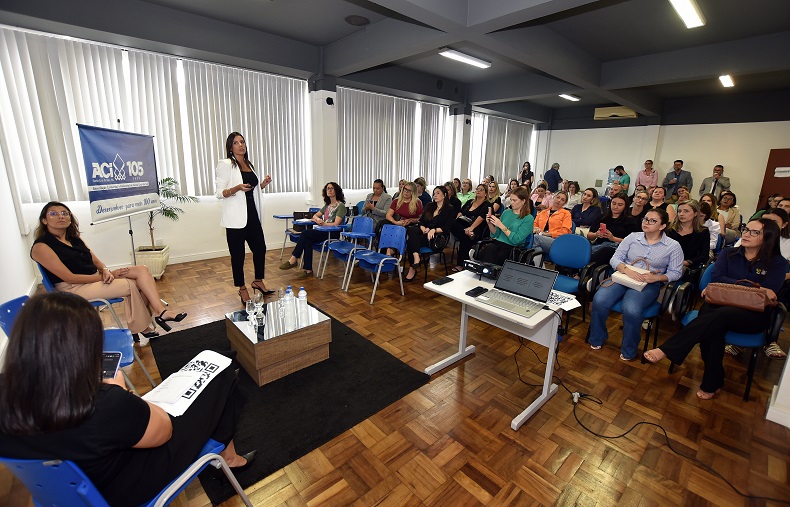 Primeira edição do Café Empresarial da ACI deste ano teve como tema questões ligadas às trabalhadoras
