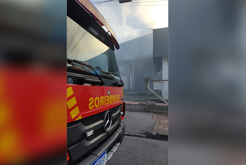 Incêndio atinge prédio industrial em Venâncio Aires