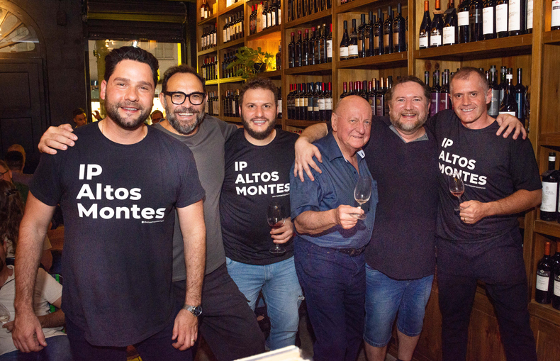 Ike+: "Segundo aniversário do Brás"