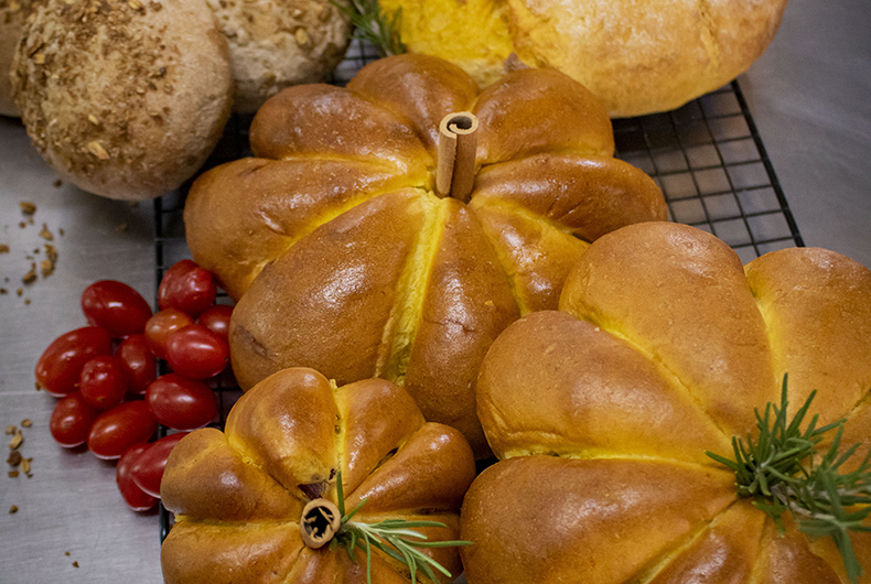 GAZtronomia: edição de abril traz receita de pão de moranga