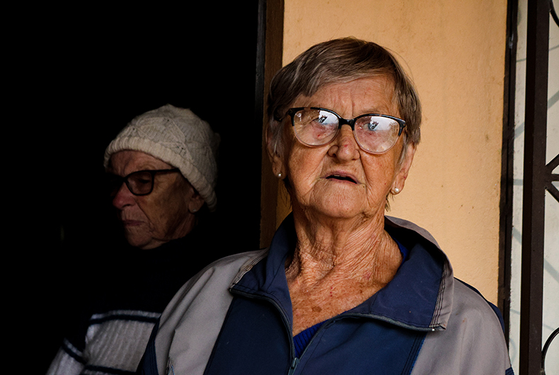 “Estar vivo é o que importa agora", diz moradora de Linha do Rio sobre enchente