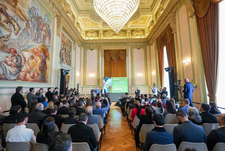 Governo lança programa de apoio a empresas e microempreendedores atingidos pelas enchentes