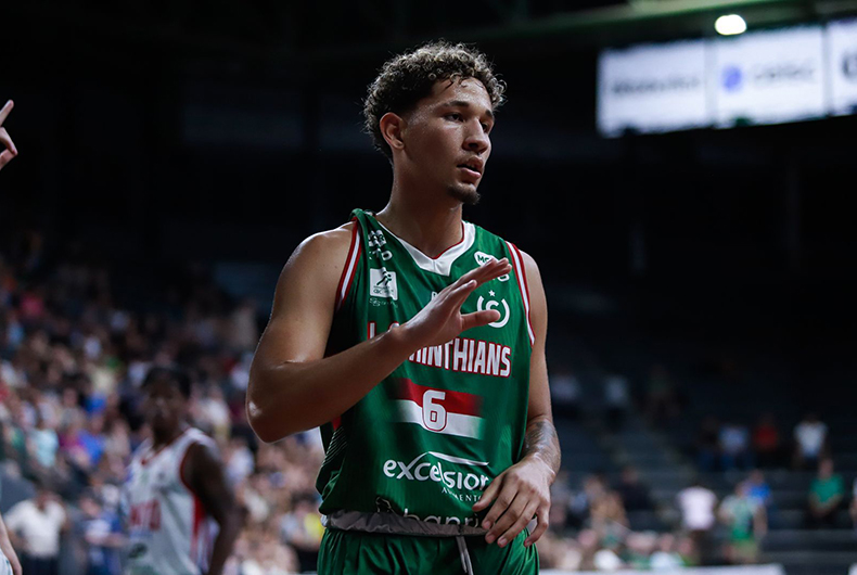 Thaylor renova contrato com o União Corinthians