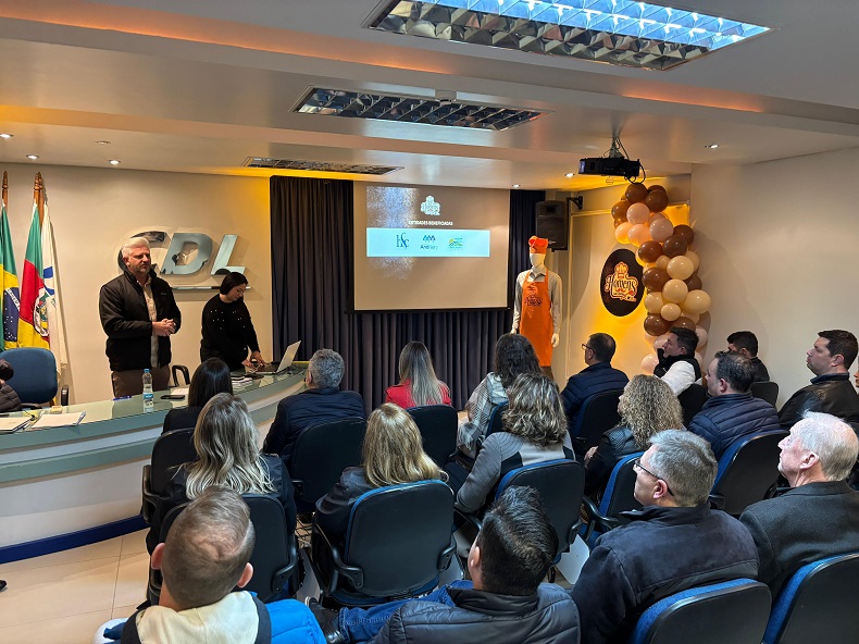 Lançamento da quarta edição do Homens na Cozinha ocorreu na sede da CDL, com a presença dos apoiadores e de cozinheiros