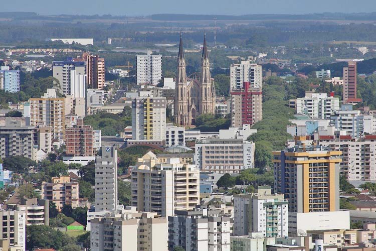 Atração de migrantes reforça a condição de Santa Cruz como cidade-polo da região