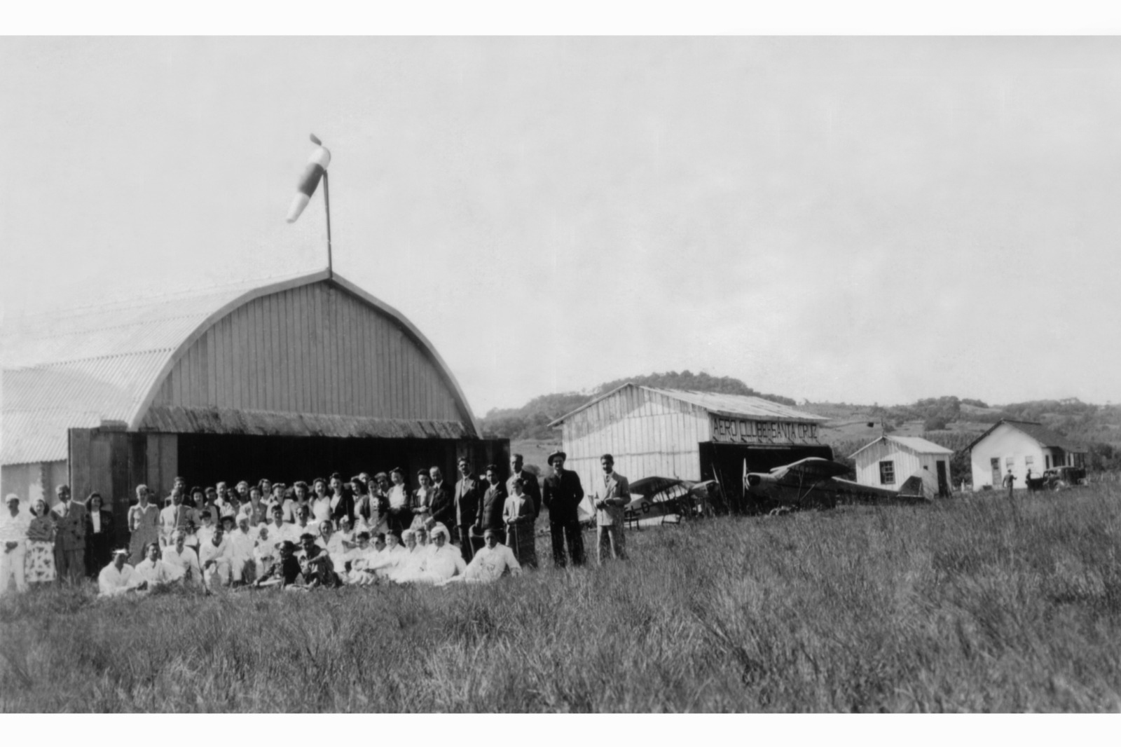 Sede do aeroclube de Santa Cruz ficava onde hoje está a Metalúrgica Mor. Vendaval em 1959 arrasou com as instalações
