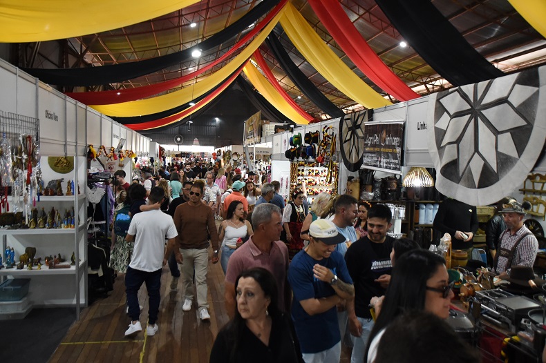 Público pode prestigiar produtos e serviços de 130 expositores em três pavilhões