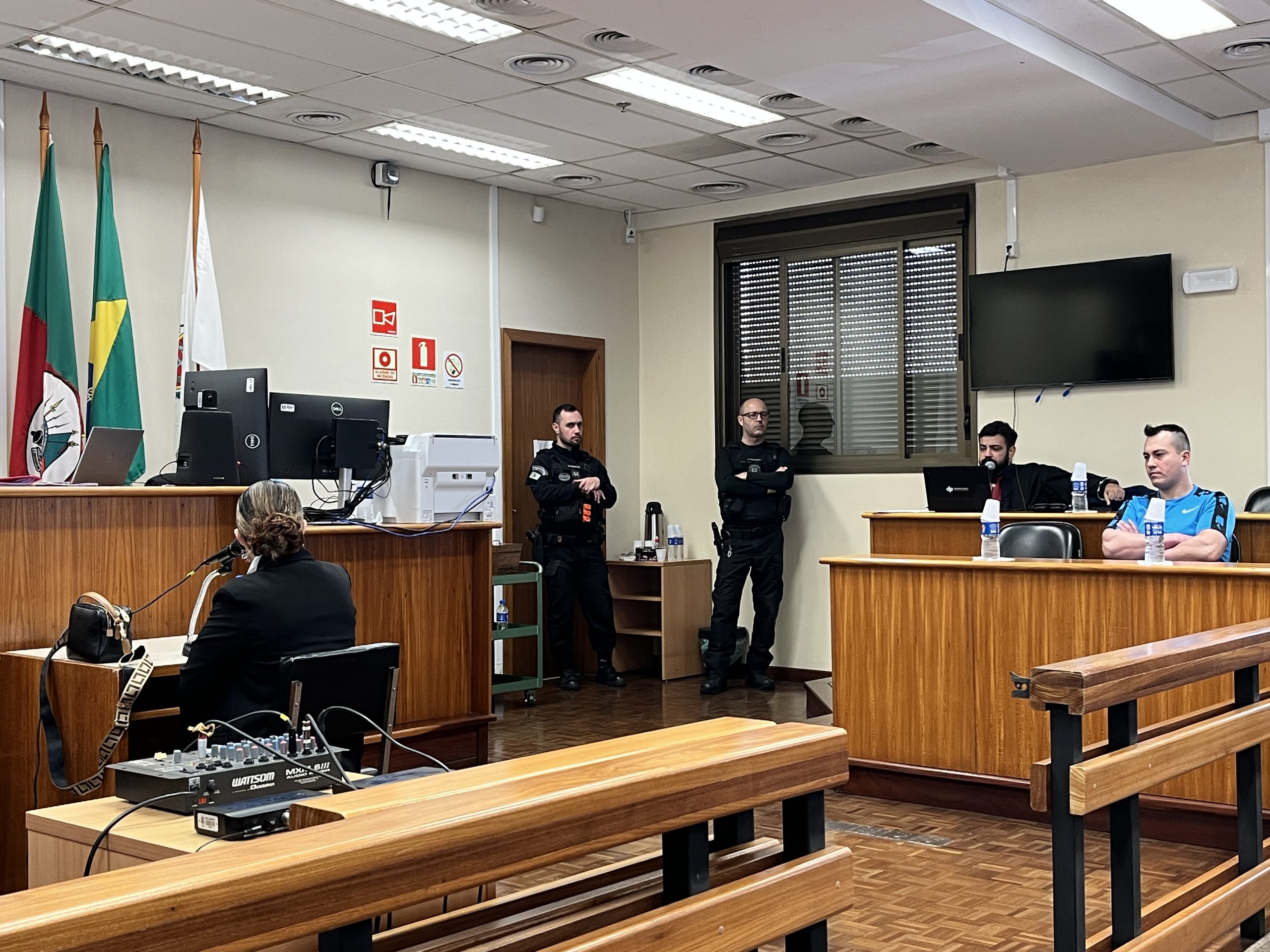 Homem é condenado a 8 anos e 10 meses por tentativa de feminicídio contra companheira